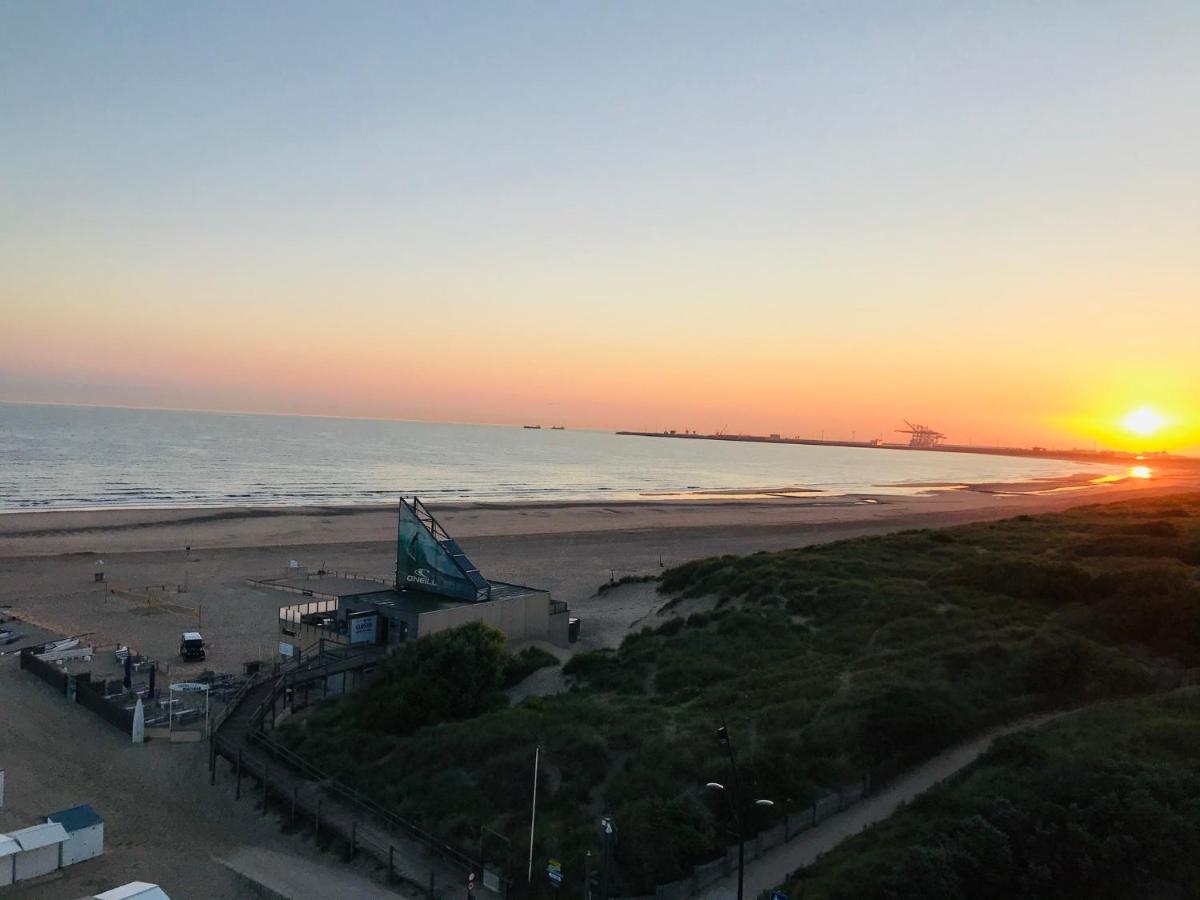 Ruim Appartement Met Zeezicht Blankenberge Kültér fotó